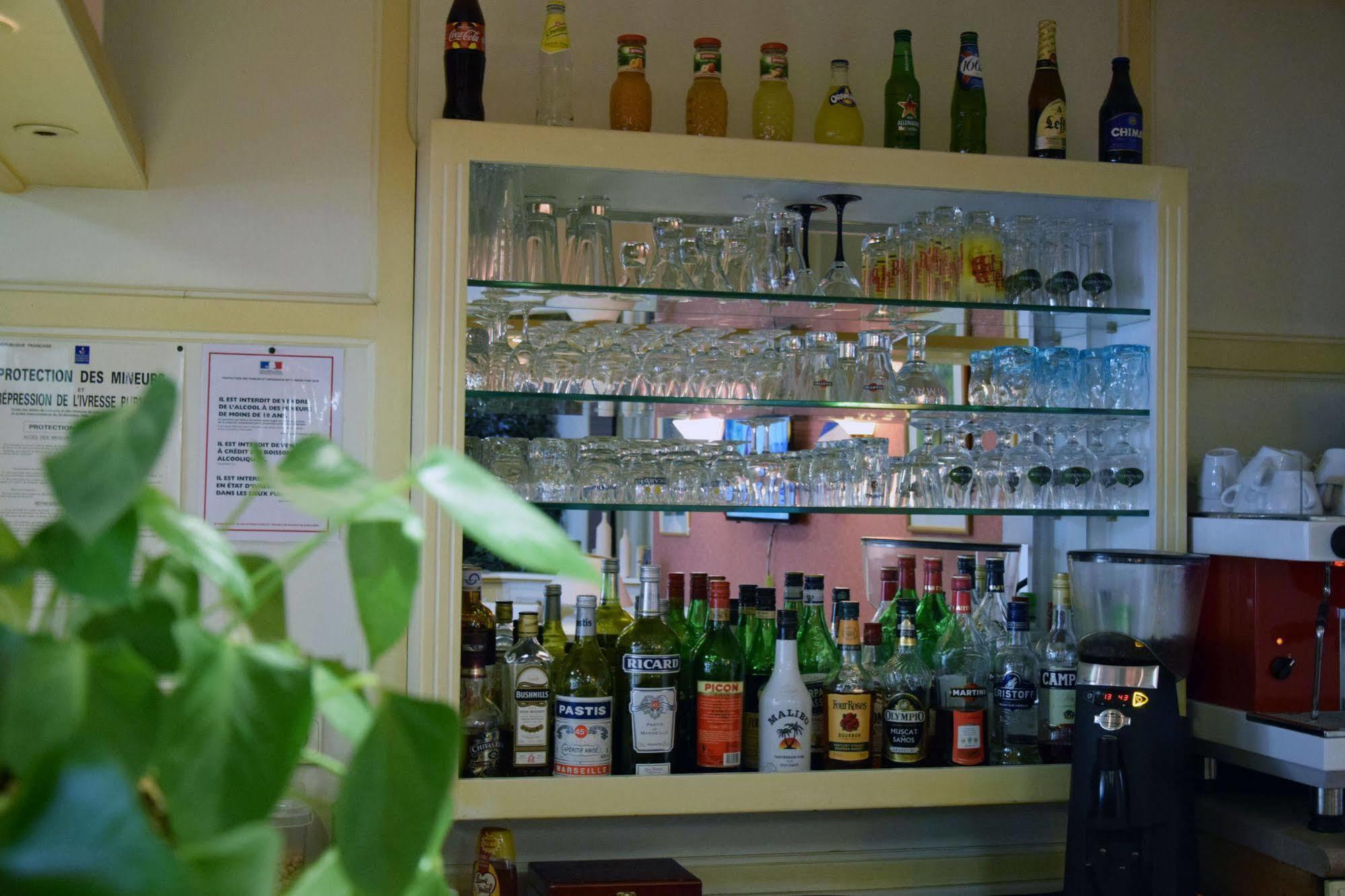 Hotel Altina Pacy-sur-Eure Eksteriør bilde