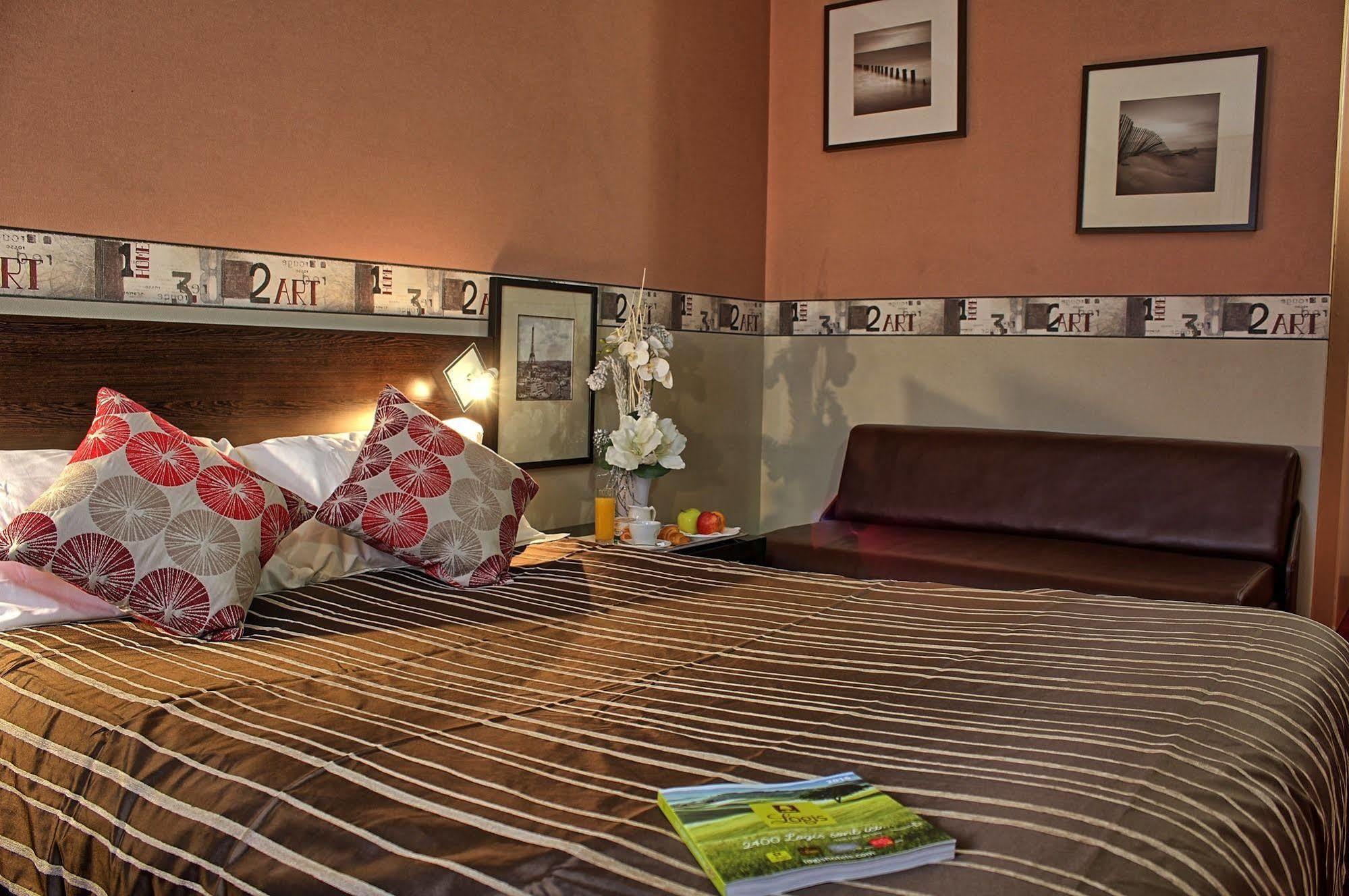 Hotel Altina Pacy-sur-Eure Eksteriør bilde