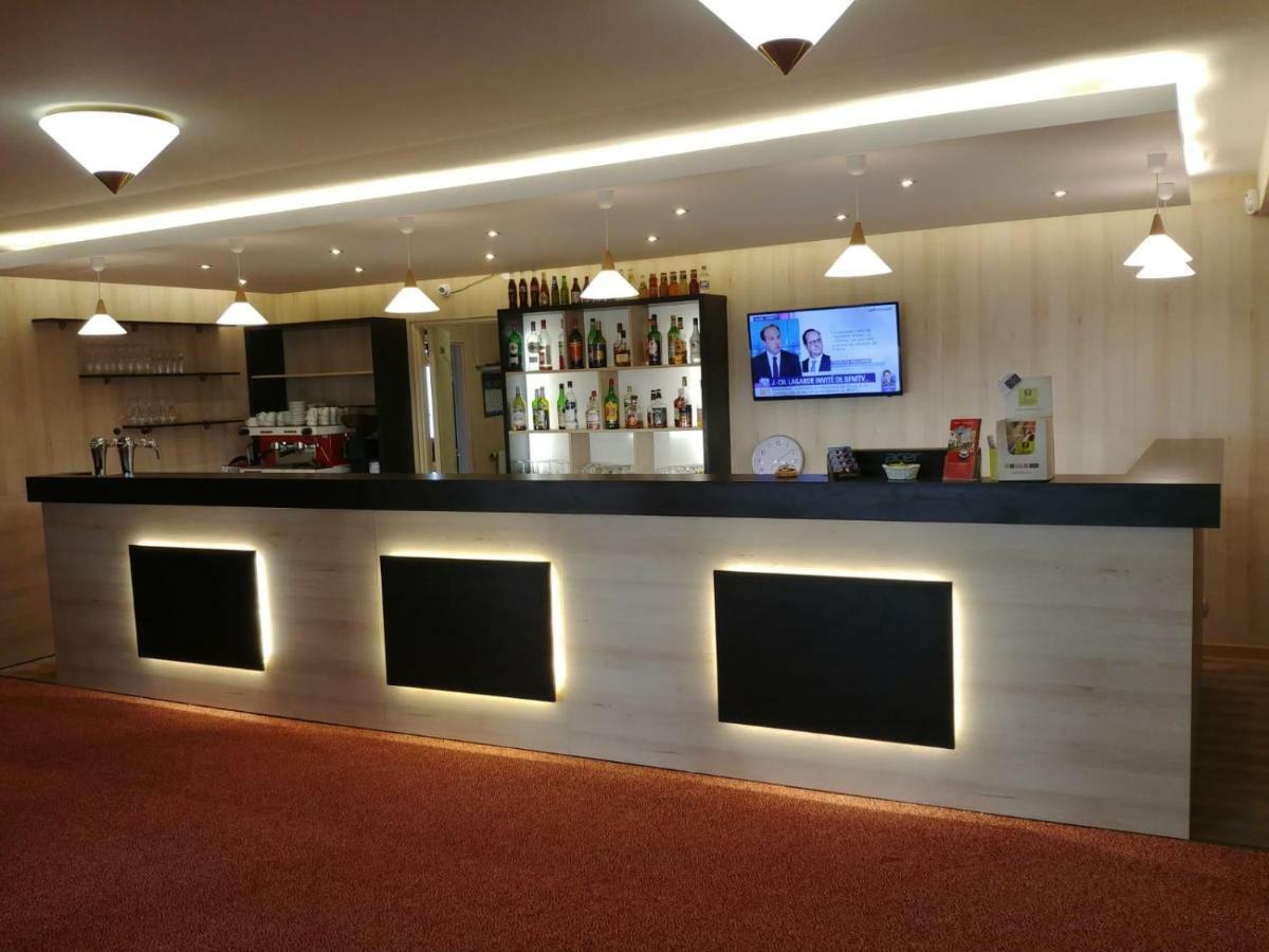 Hotel Altina Pacy-sur-Eure Eksteriør bilde