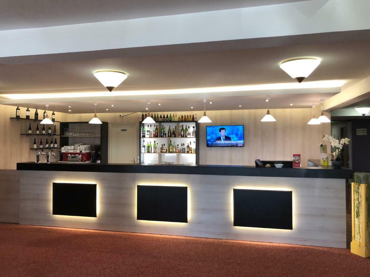 Hotel Altina Pacy-sur-Eure Eksteriør bilde