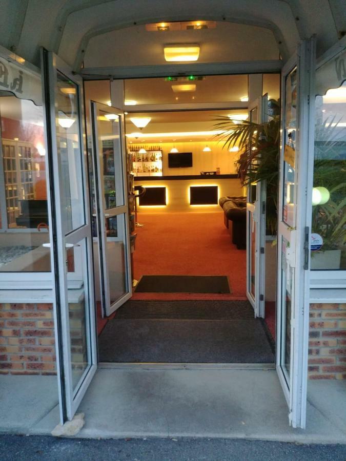 Hotel Altina Pacy-sur-Eure Eksteriør bilde