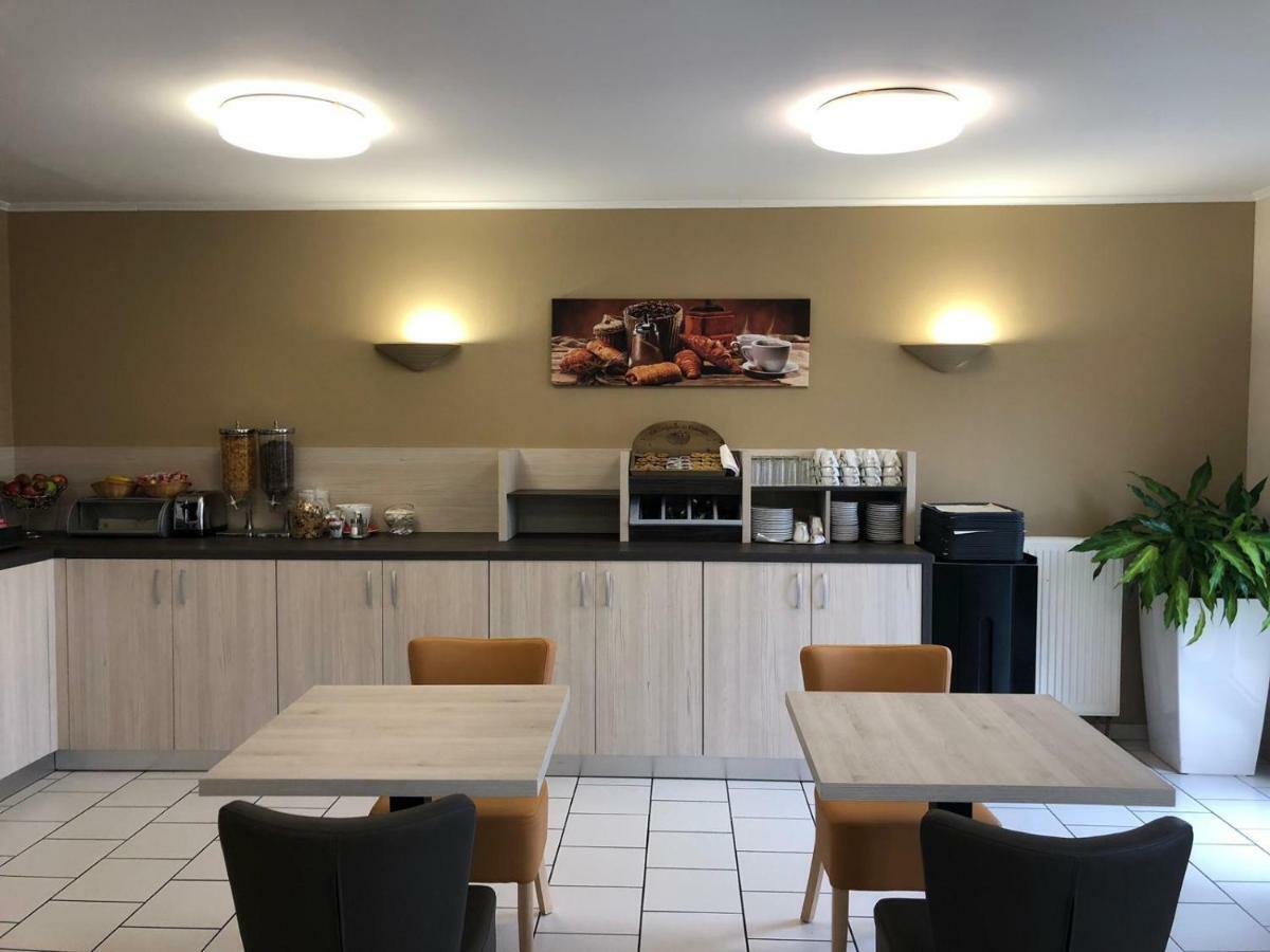 Hotel Altina Pacy-sur-Eure Eksteriør bilde